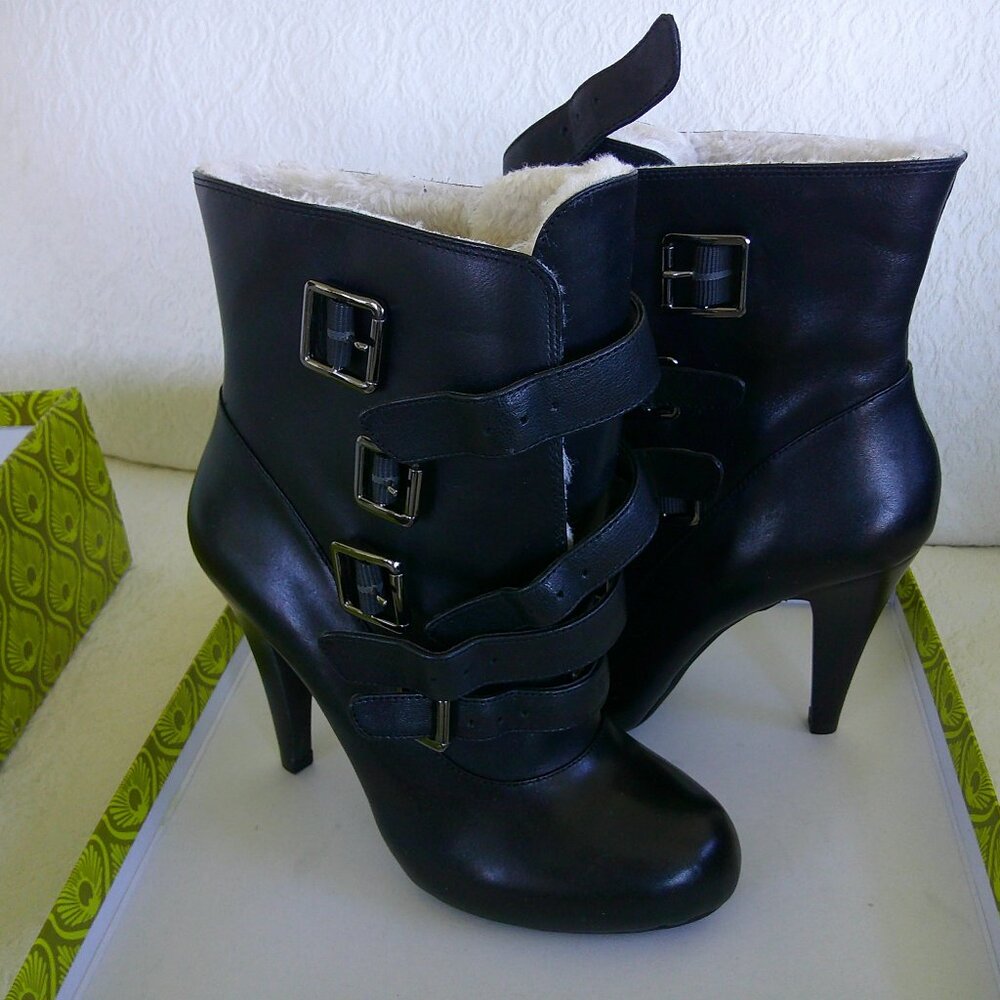 Gianni Bini Black Boots Size 7 1/2